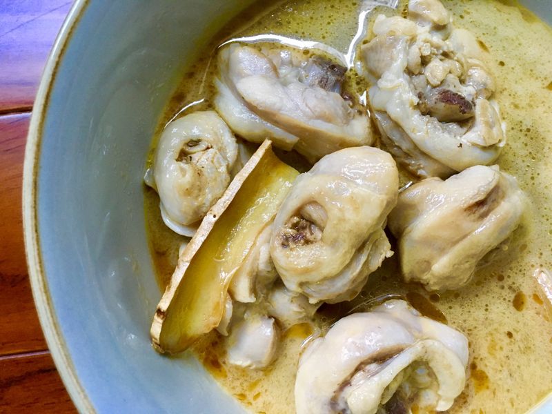 麻油雞湯 (簡易料理)