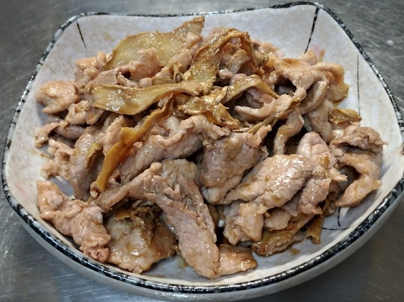 蔴油肉片