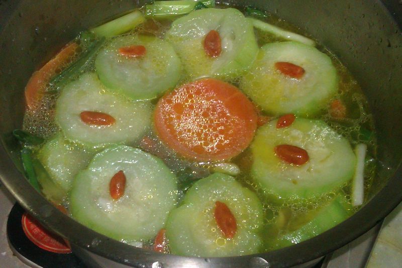 枸杞絲瓜香菇湯
