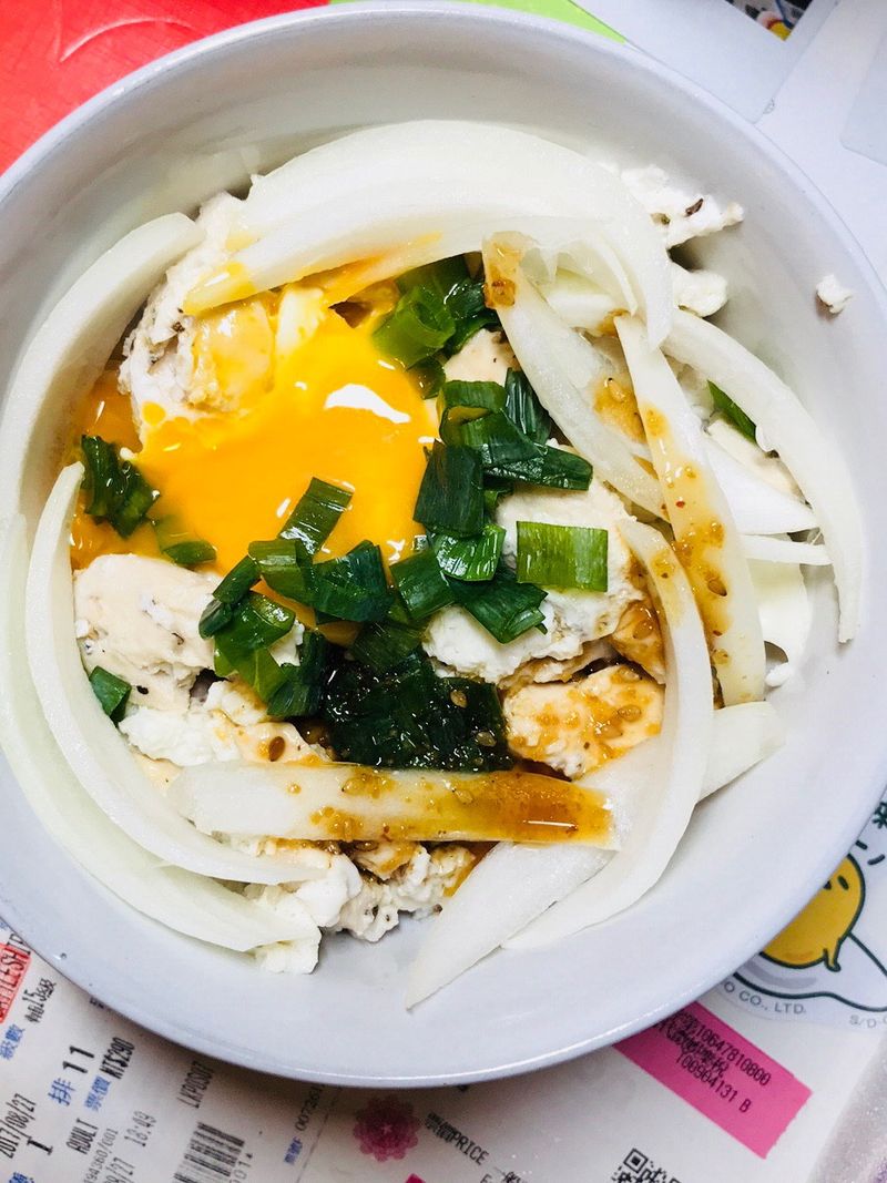 嫩雞清爽蓋飯