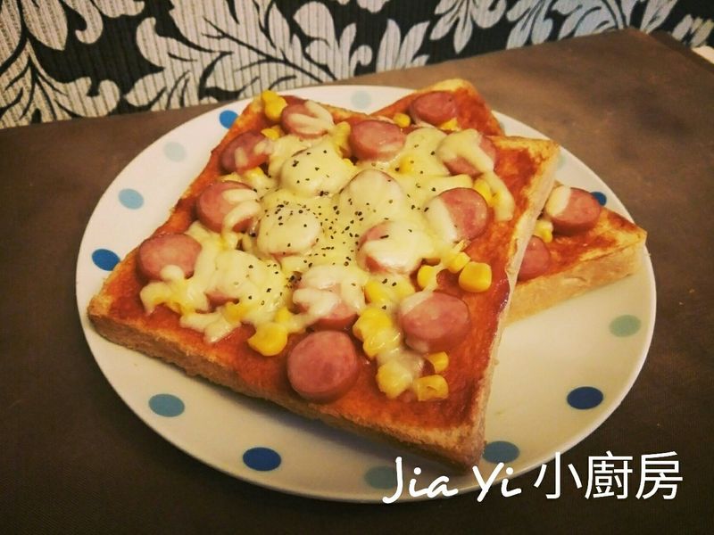 吐司批薩（10分鐘料理）
