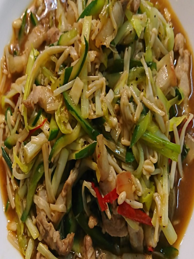 松粄肉炒韭黃