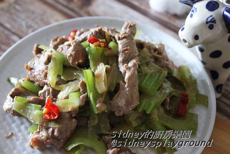 西芹炒牛肉