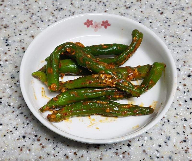 (韓式) 涼拌糯米椒 꽈리고추무침