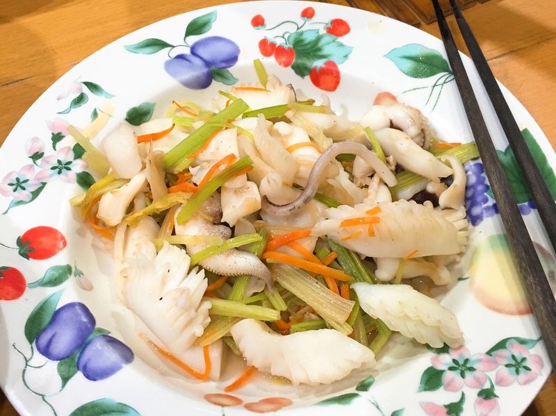 芹菜炒花枝