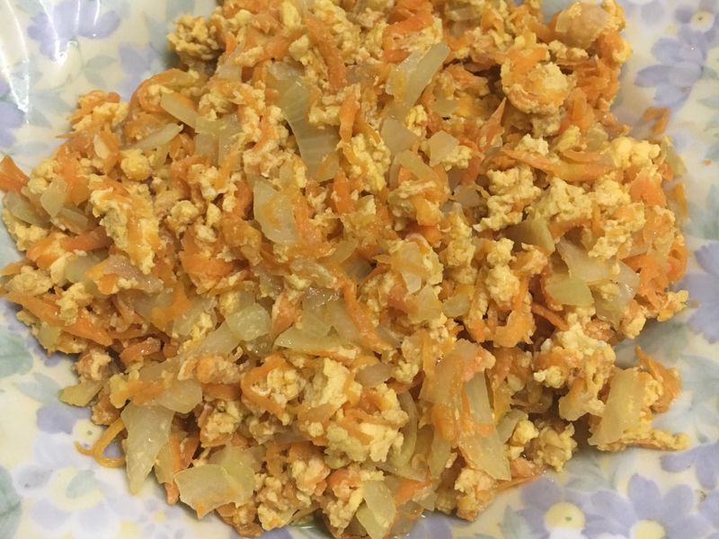 紅蘿蔔炒洋蔥蛋
