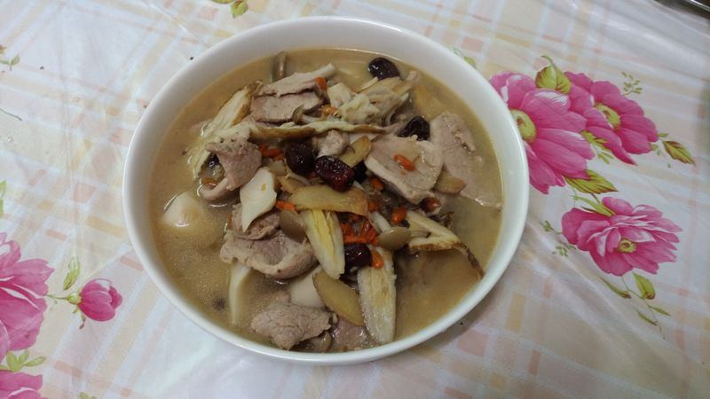 麻油腰內肉燉香菇-台糖安心豚