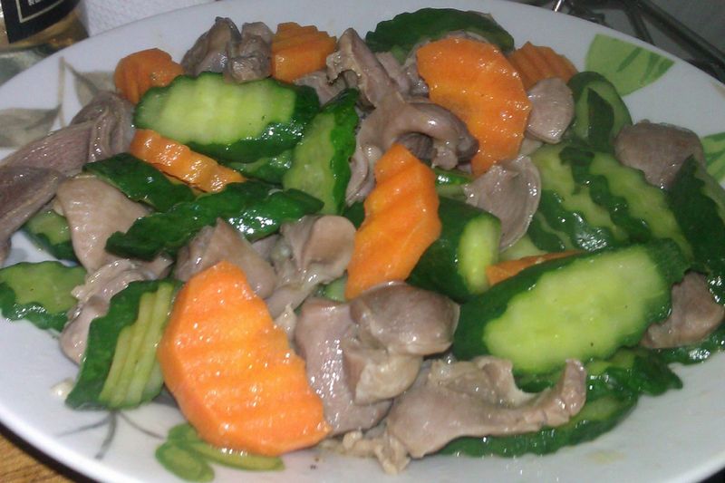 麻油雞胗炒小黃瓜
