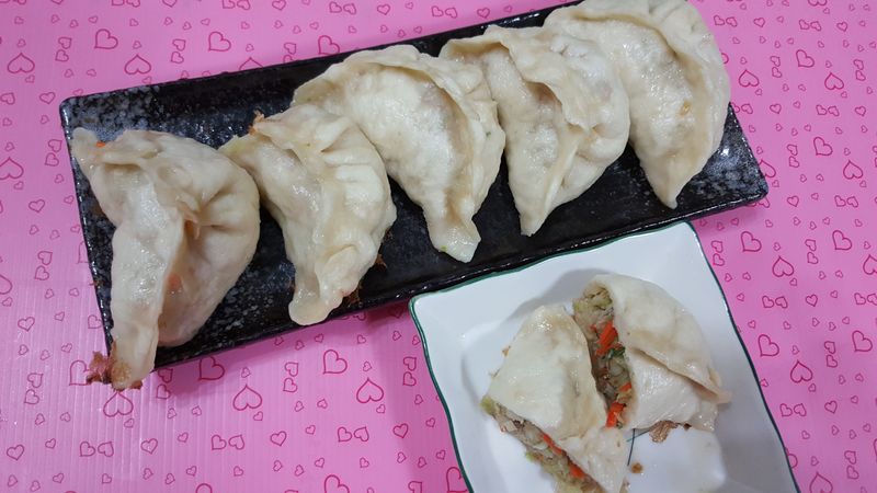 水煎餃子包