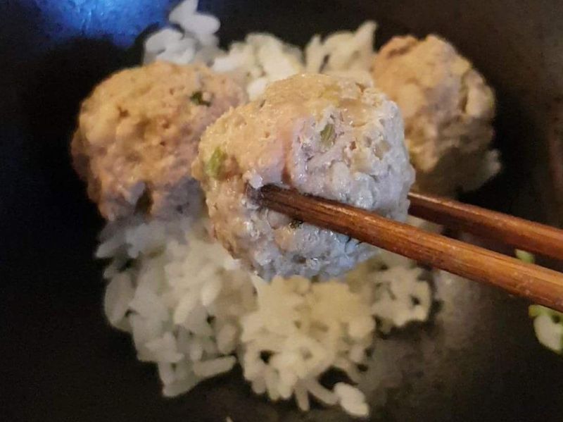 煮肉丸子