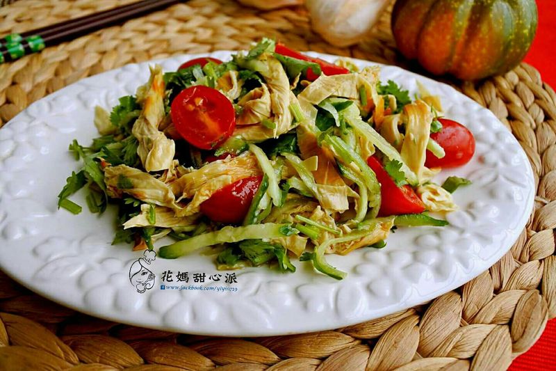 鮮茄拌豆皮