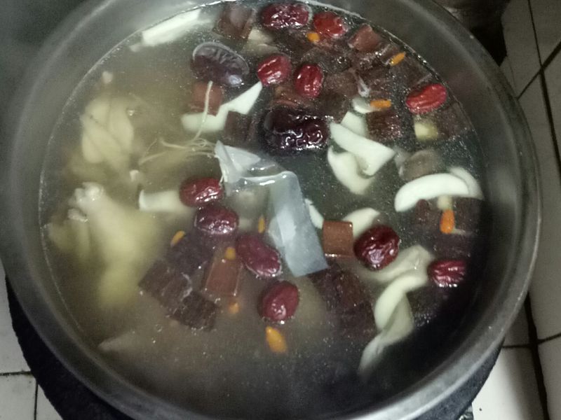 人蔘雞湯
