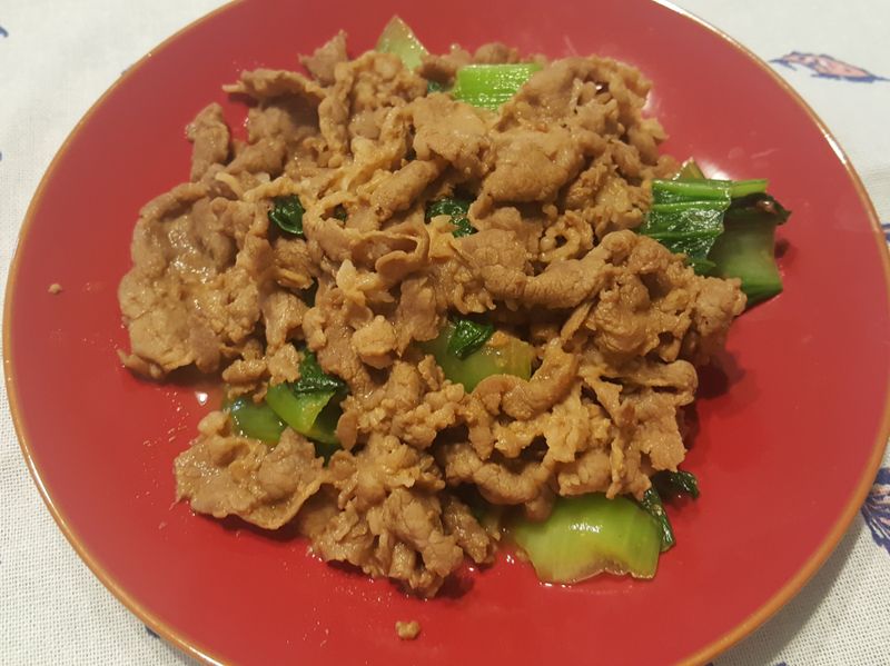 沙茶醬炒豬肉青江菜(青蔥)