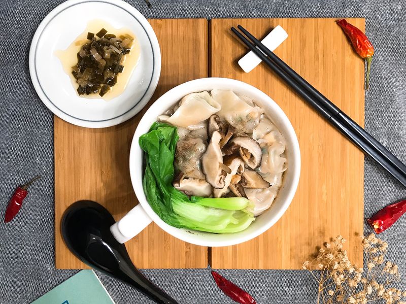 DIY餛飩麵「豬肉韭菜豆干餡」