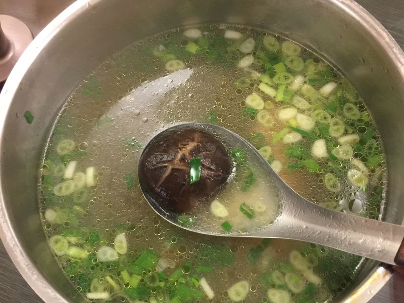 香菇蔥雞湯