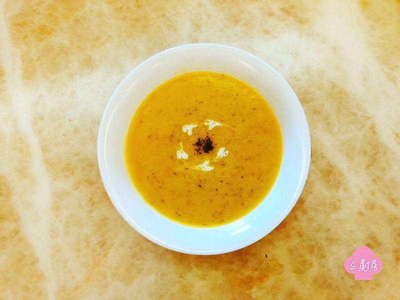 S廚房🍽南瓜濃湯(有奶/無奶版)