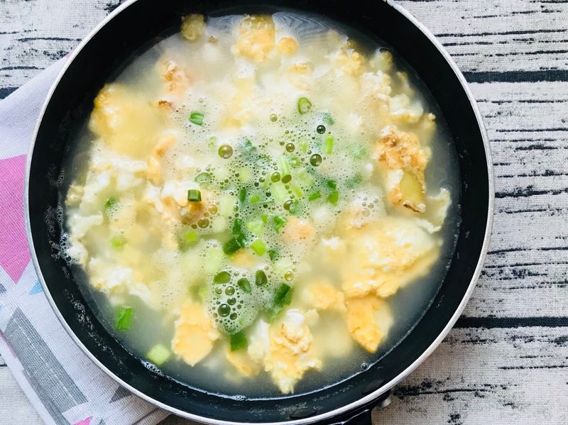 5分鐘上菜 媽媽味的香油雞蛋湯