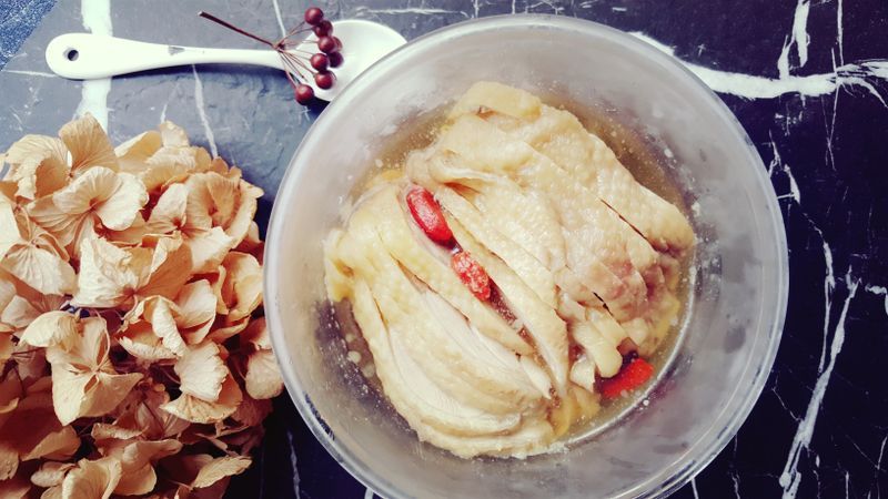 簡單做。美味枸杞紹興醉雞