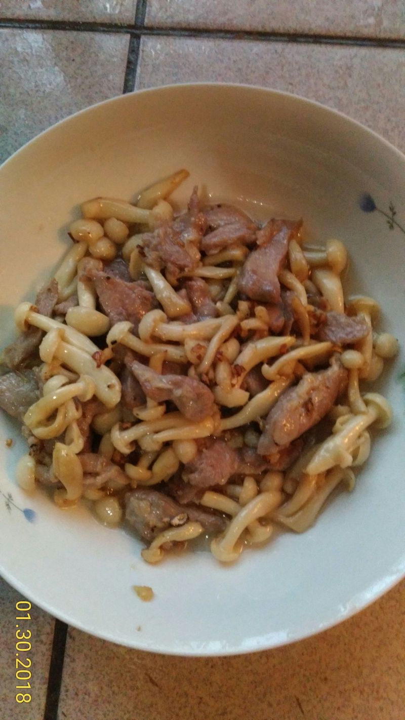 蒜肉雪白菇