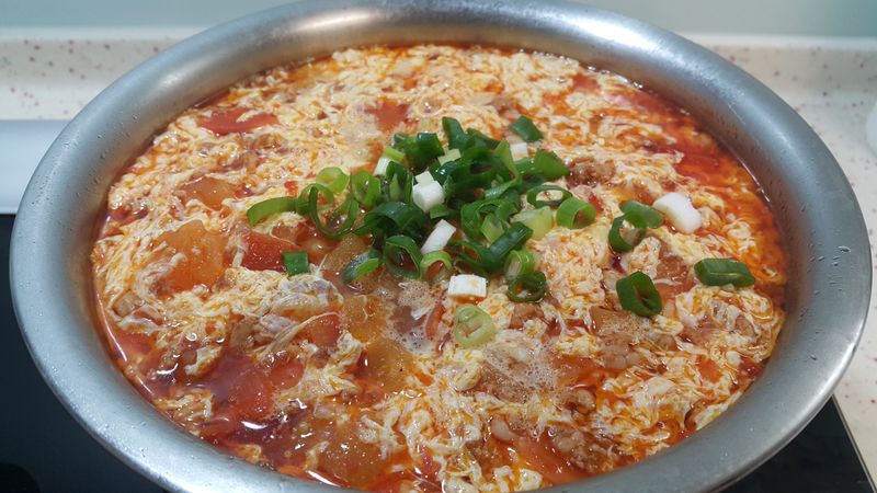 【極簡】蕃茄肉醬蛋花湯 @辣味肉醬罐頭