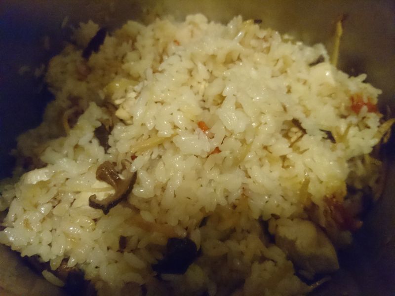 阿嬤味的麻油雞飯