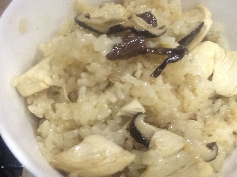 香Q的麻油雞糯米糕
