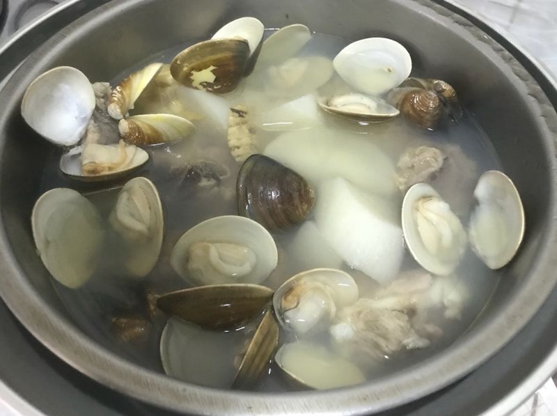 蘿蔔排骨蛤蜊湯❤️(電鍋版)