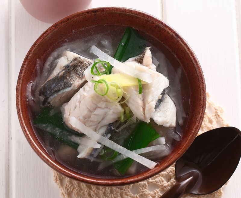 銀絲鯽魚湯《營養師的日日好湯》 助腸胃