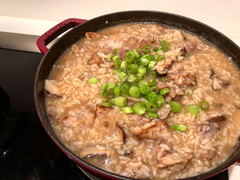美味香菇芋頭雞肉粥