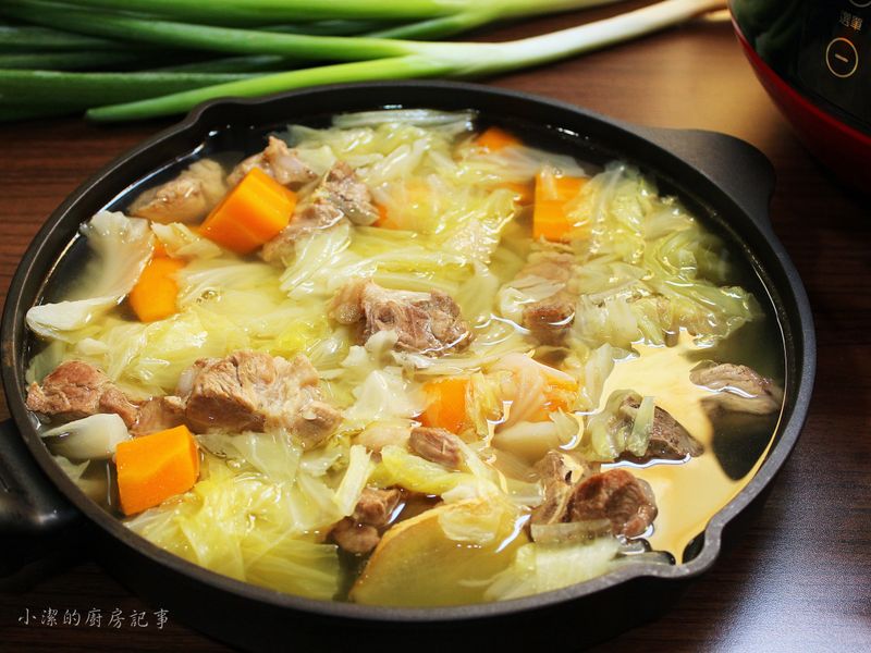高麗菜排骨湯