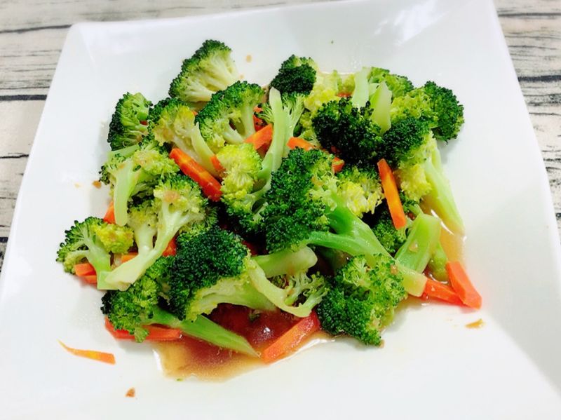 炒青花椰菜(水波爐料理)