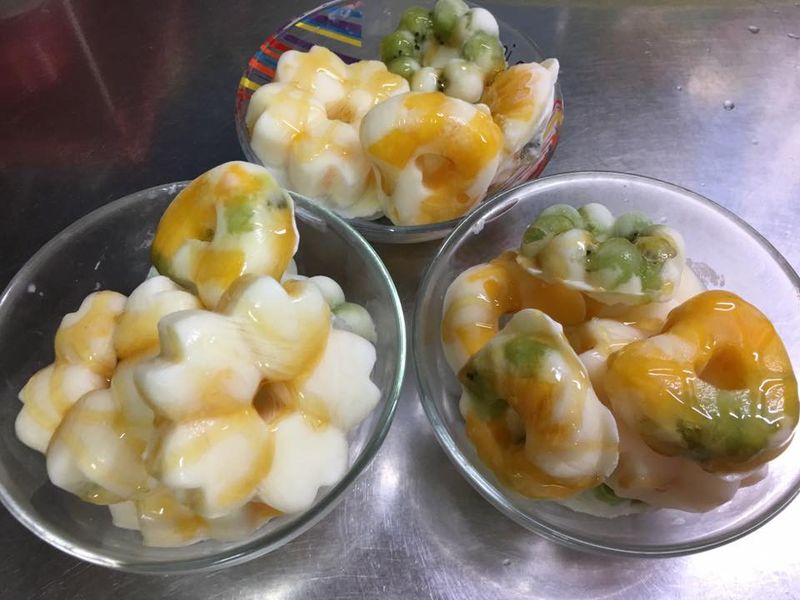 優格水果薄脆冰