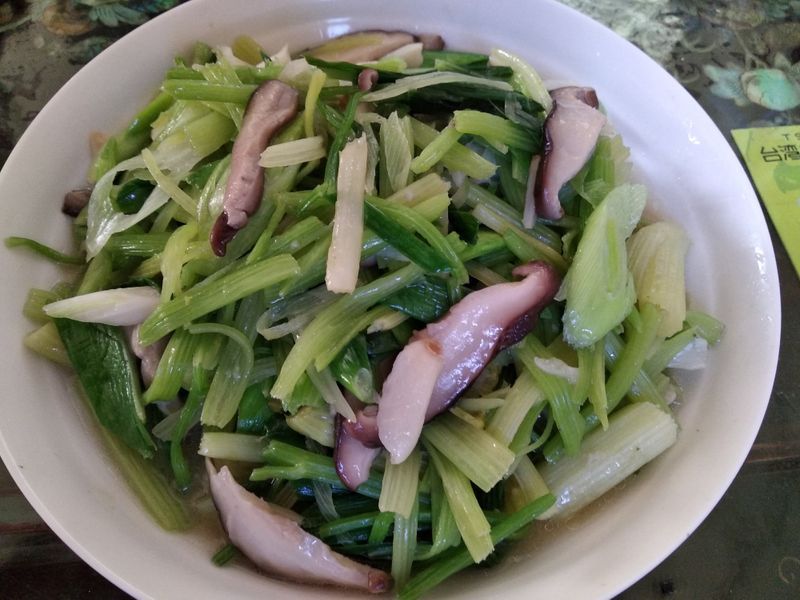 鮮菇蒜芹菜
