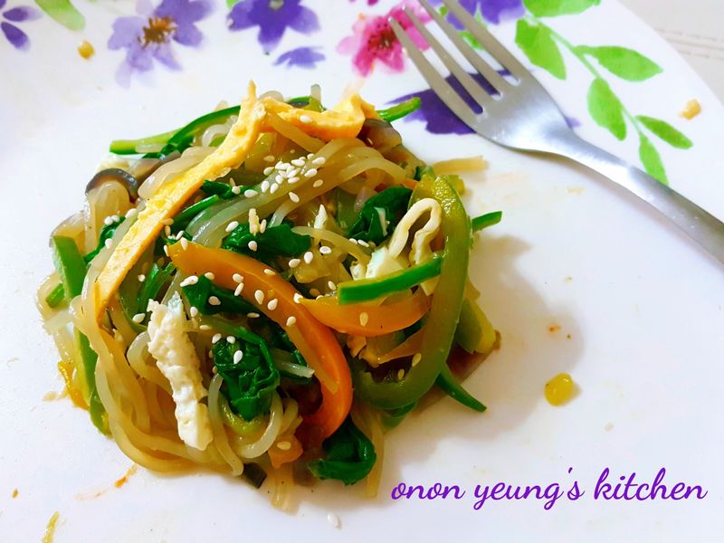 韓式冬粉炒雜菜
簡易。家常菜。新手食譜