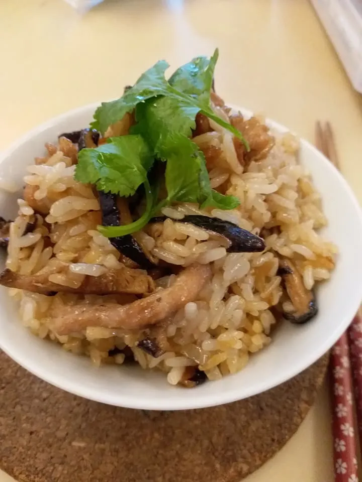 電鍋油飯