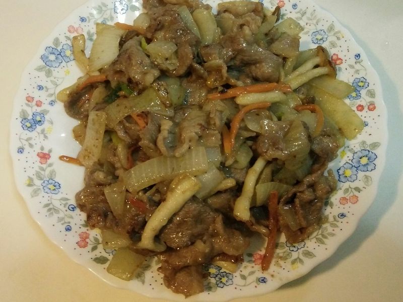洋蔥炒牛肉