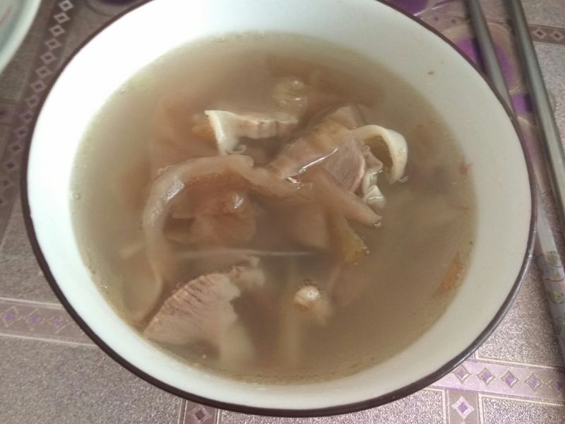 酸菜肝連湯
