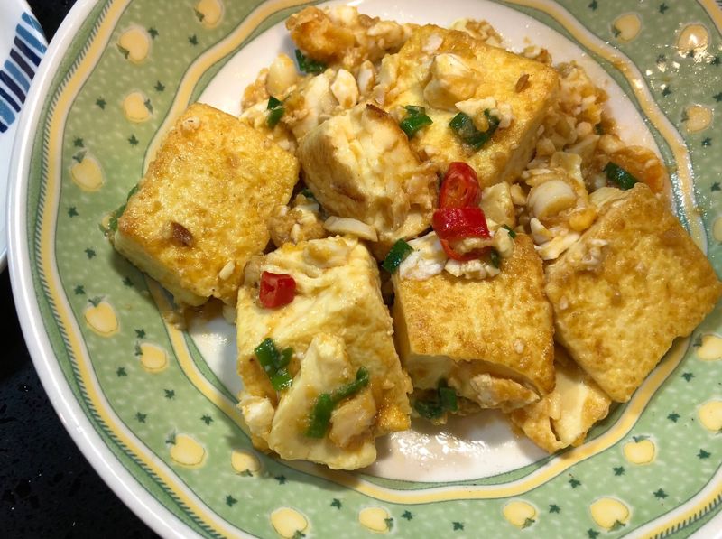 鹹香下飯。金沙豆腐
