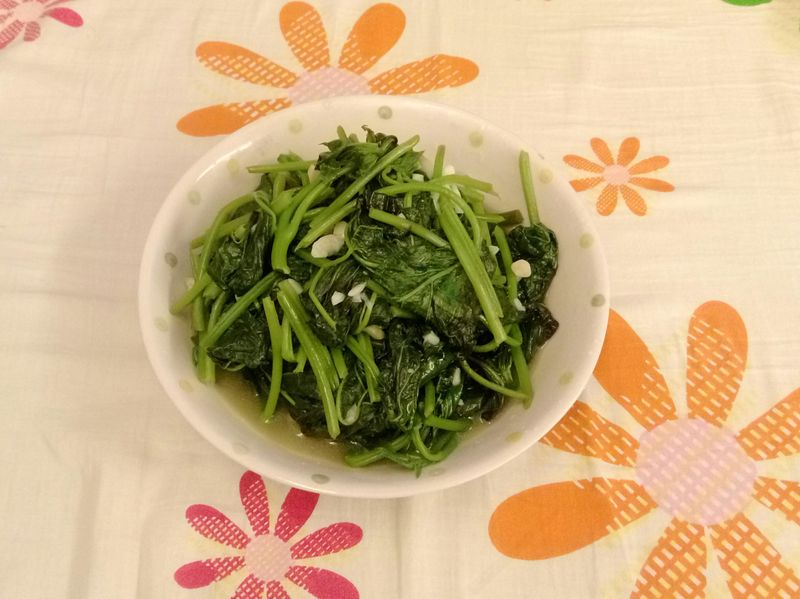 蒜炒地瓜葉