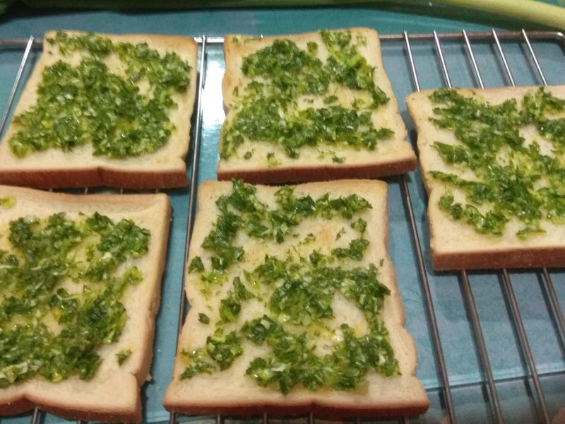奶油蔥醬吐司