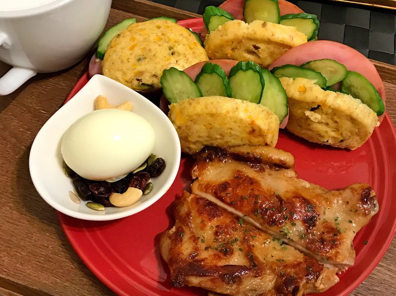 早午餐饅頭雞腿排-租屋女孩兒