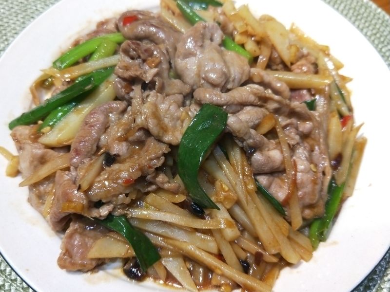 辣炒馬鈴薯梅花豬肉片