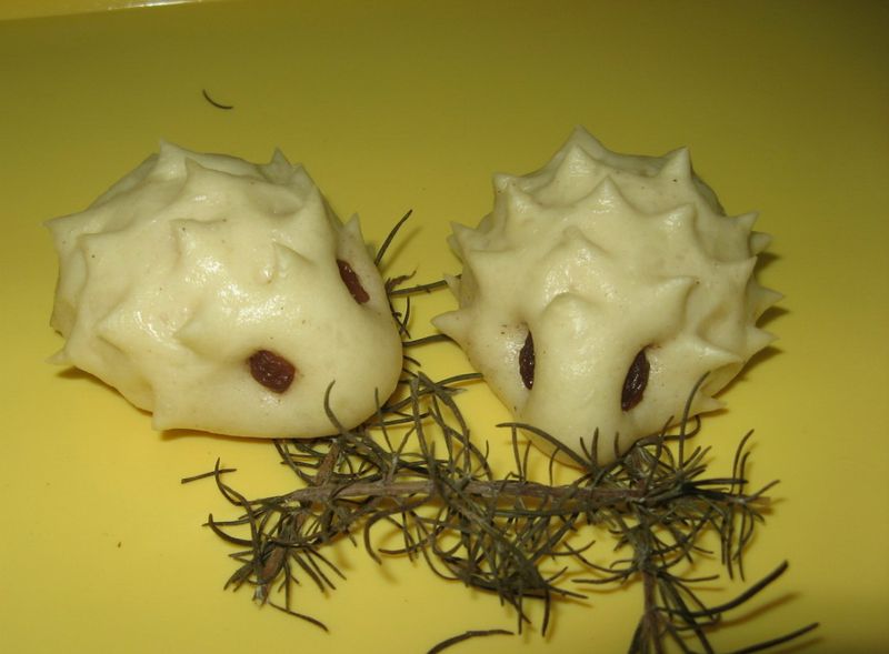 刺蝟紅豆包子