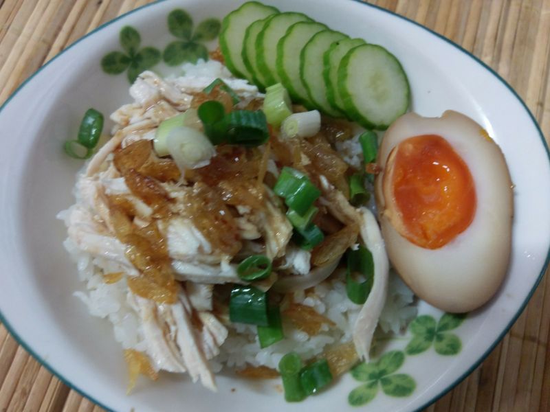 かにの雞肉飯