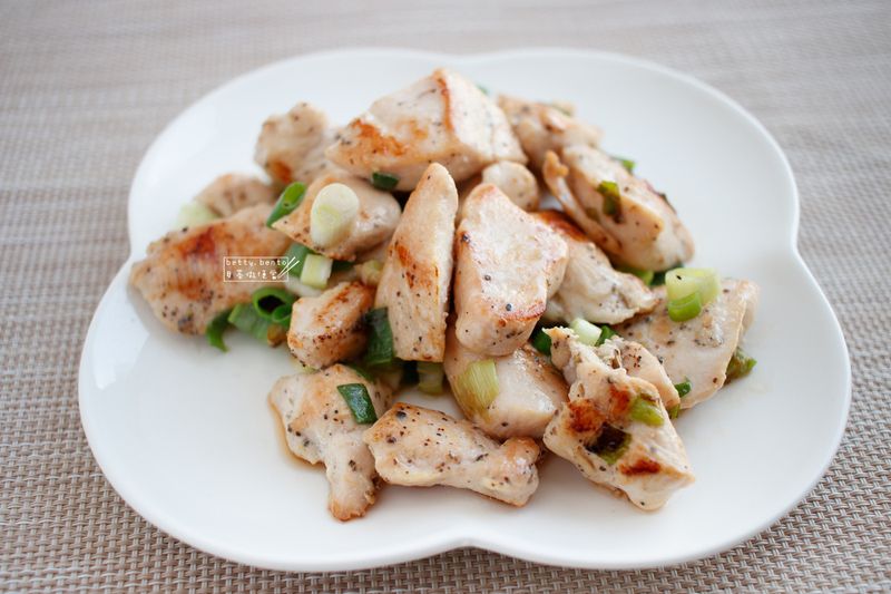 低脂便當菜《香煎蔥燒嫩雞胸》