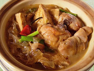 【厚生廚房】砂鍋油豆腐雞