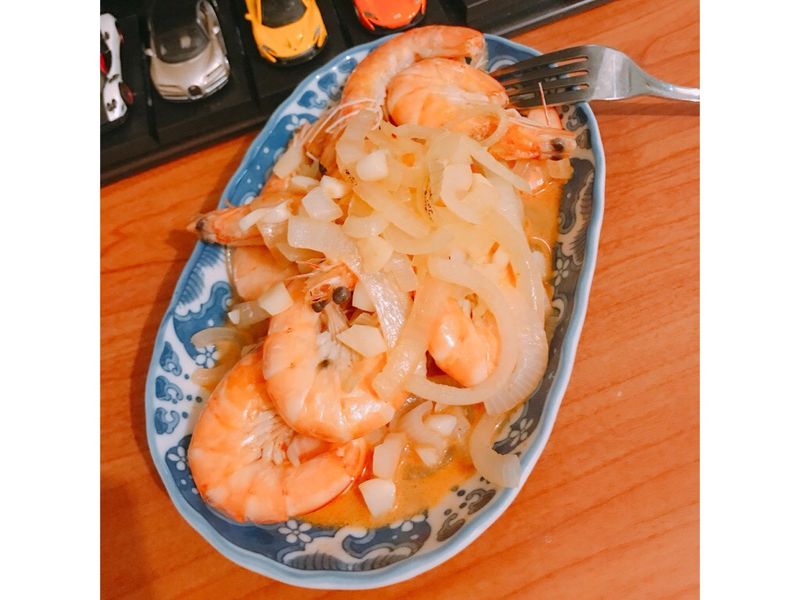 洋蔥奶油蒜蒜蝦