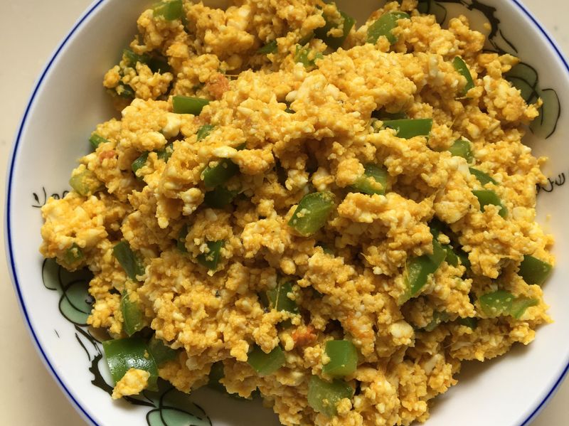 咖哩粉炒雞蛋豆腐