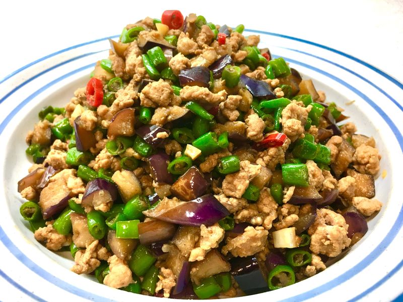 茄子杭椒炒肉末