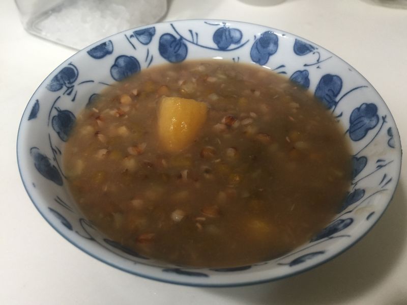 紅薏綠豆地瓜甜湯